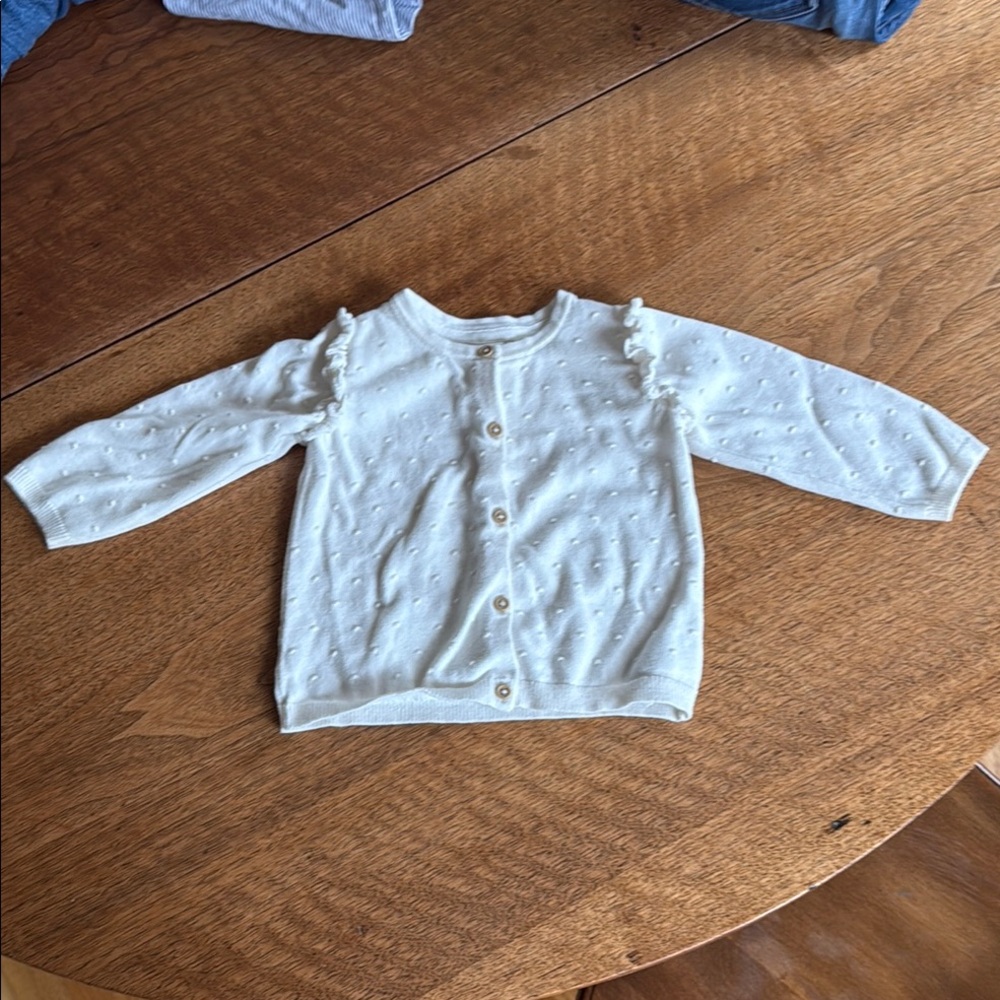 H&M white cotton knit cardigan